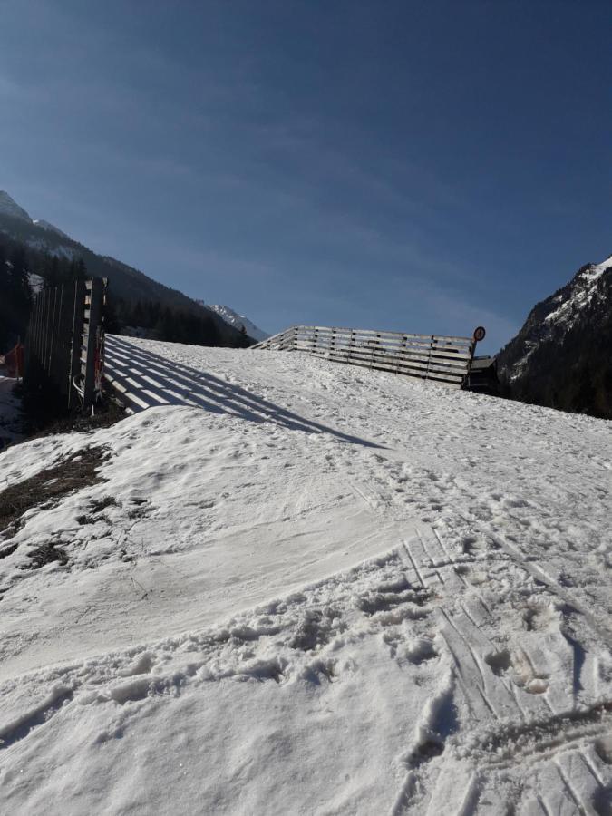 Magnifique Studio Au Pied Du Telecabine D'Arrondaz Et Des Pistes De Ski Modane Luaran gambar