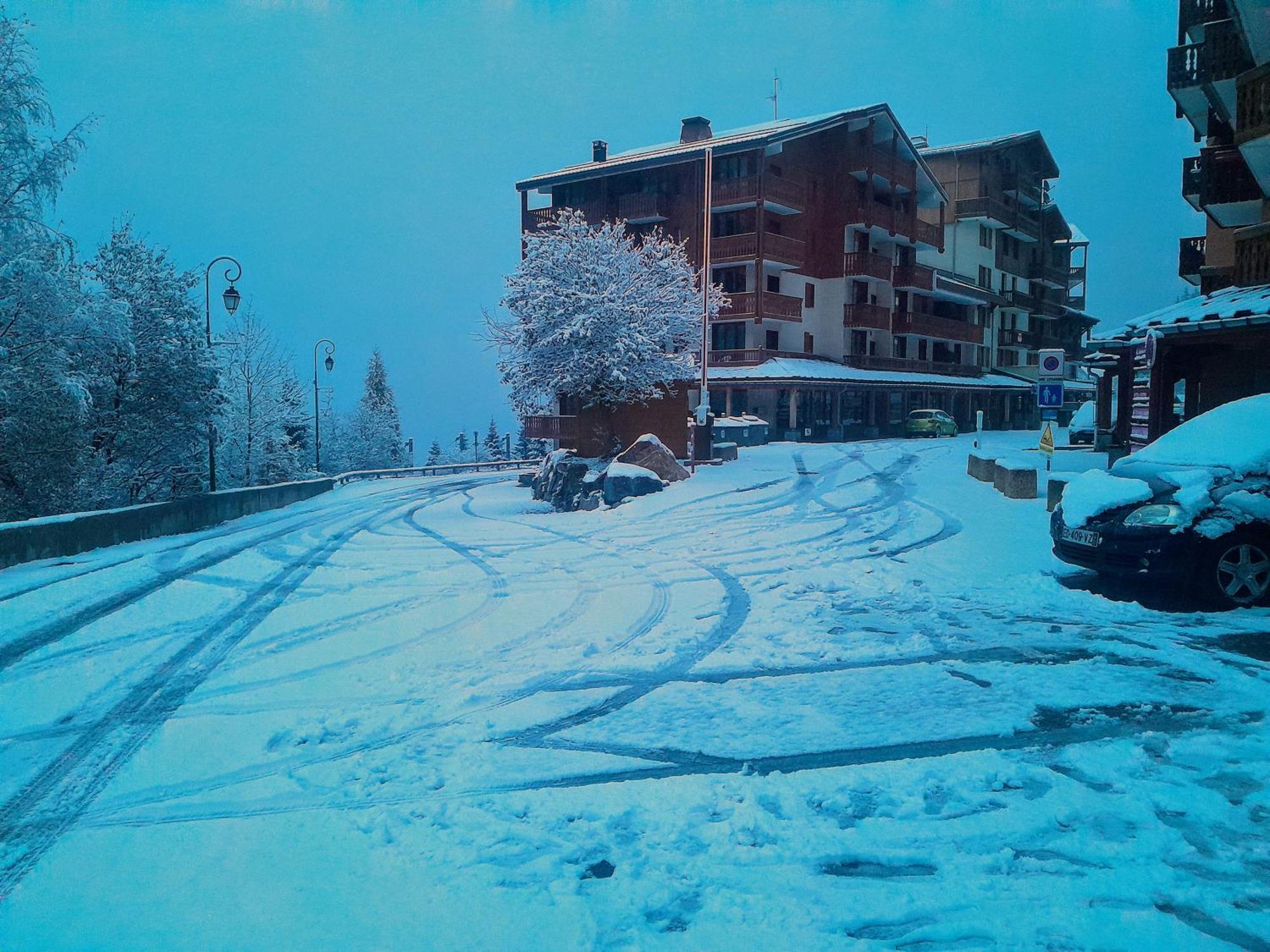 Magnifique Studio Au Pied Du Telecabine D'Arrondaz Et Des Pistes De Ski Modane Luaran gambar